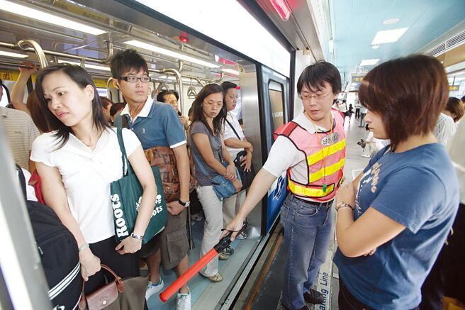 2023年全年寿险的意外险卖出136.7亿元，应为史上新高。图／本报资料照片