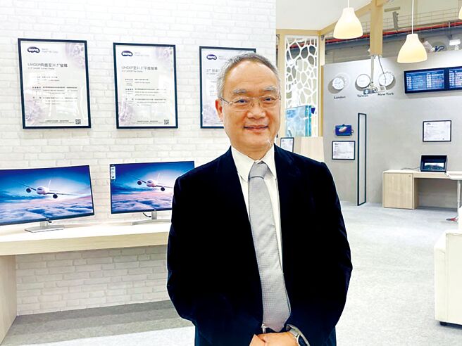 日本補償膜供應商ZEON（瑞翁）受地震影響，冰見二上工廠停工至今，補償膜供應喊吃緊，恐將影響偏光片廠出貨。明基材表示，若發生供應鏈風險，因供應鏈在日本，其實都會有一定的庫存來因應。圖為明基材董事長陳建志。圖／本報資料照片