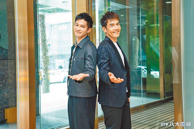 鄒承恩（左）、楊一展17日出席《世界第一等》記者會。（八大提供）