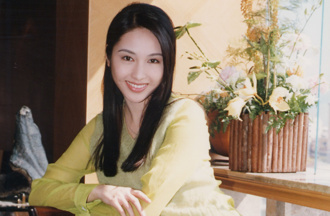 黎姿嫁殘疾富尪被嘲「鮮花插在牛糞上」 罕夫妻同框吐真實心聲