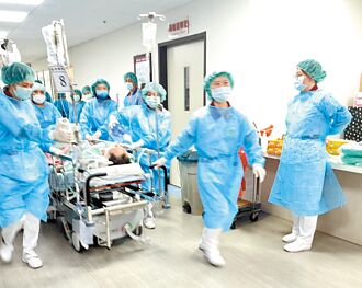 私立醫院加薪留人 年終逼近4個月