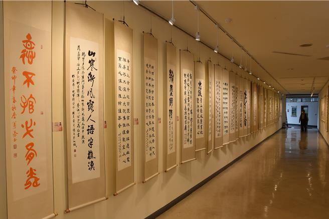 2024年「施情画义  千动爱心」第9届爱心公益活动19日起在苗栗县政府文观局一楼展览厅登场。（谢明俊摄）