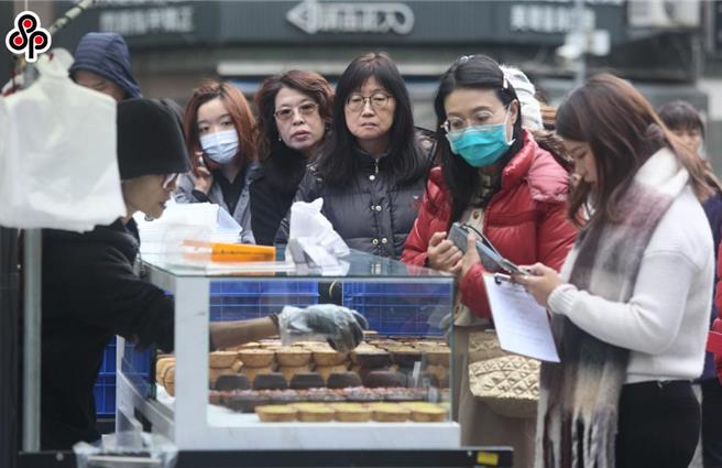 職安署提醒，雇主及工作者於戶外作業時，應依「寒冷天氣期間戶外作業安全健康指引」做好禦寒保暖措施。（報系資料照）