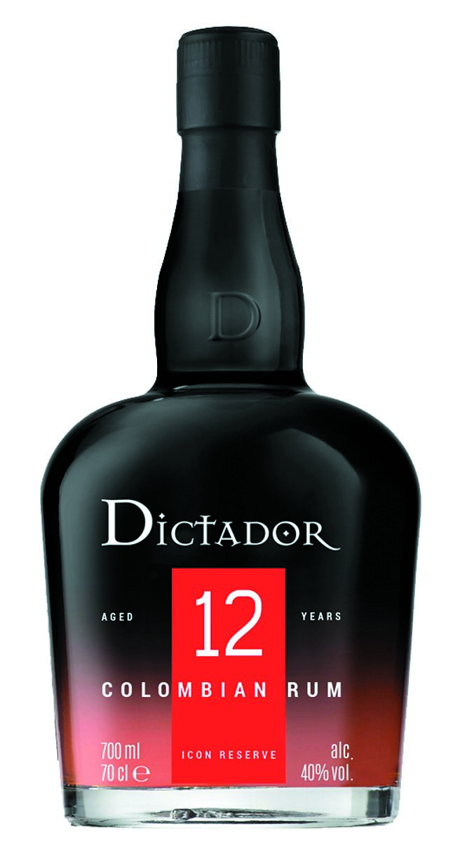 家乐福「独裁者12年蓝姆酒」原价：1,600元，特价：1,299元。图／业者提供