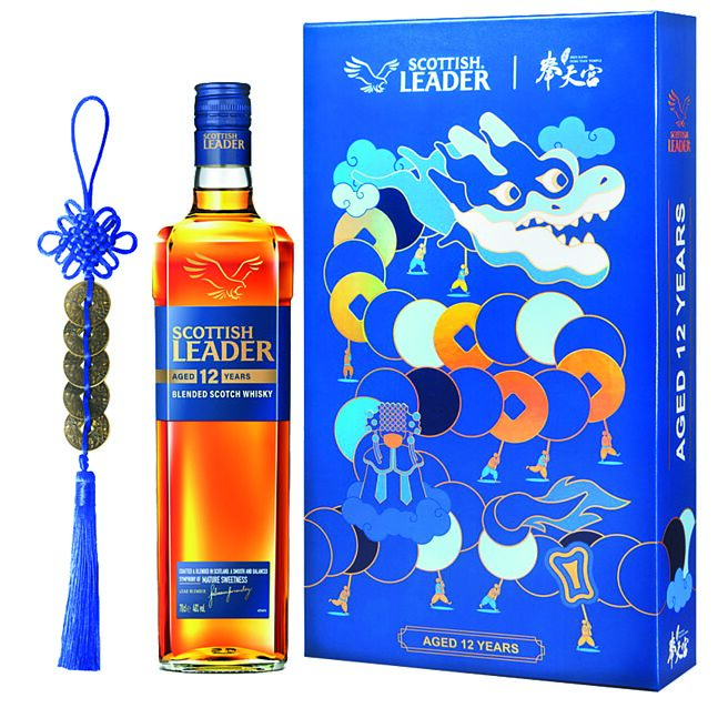 爱买量贩「仕高利达12年苏格兰威士忌礼盒」原价：699元，特价：619元（限量150盒）。图／业者提供