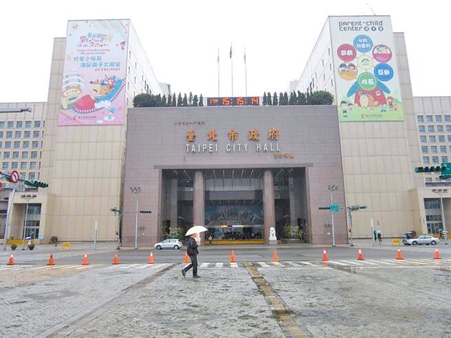 台北市國、高中原訂1月20日起開始放寒假，但由於台北市將在4月舉辦全國中等學校運動會，教育局宣布國中、高中職在賽事舉辦期間停課4天，並在1月23日至1月26日補課，等於北市高中職及國中寒假延後1周放假。（本報資料照片）