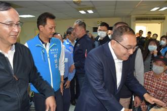 朱立伦偕侯友宜赴苗栗谢票  乡亲热烈鼓励继续努力