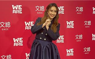 吴姗儒看炎亚纶復出讚「人帅真好」 拒二胎：叫老公不要靠太近