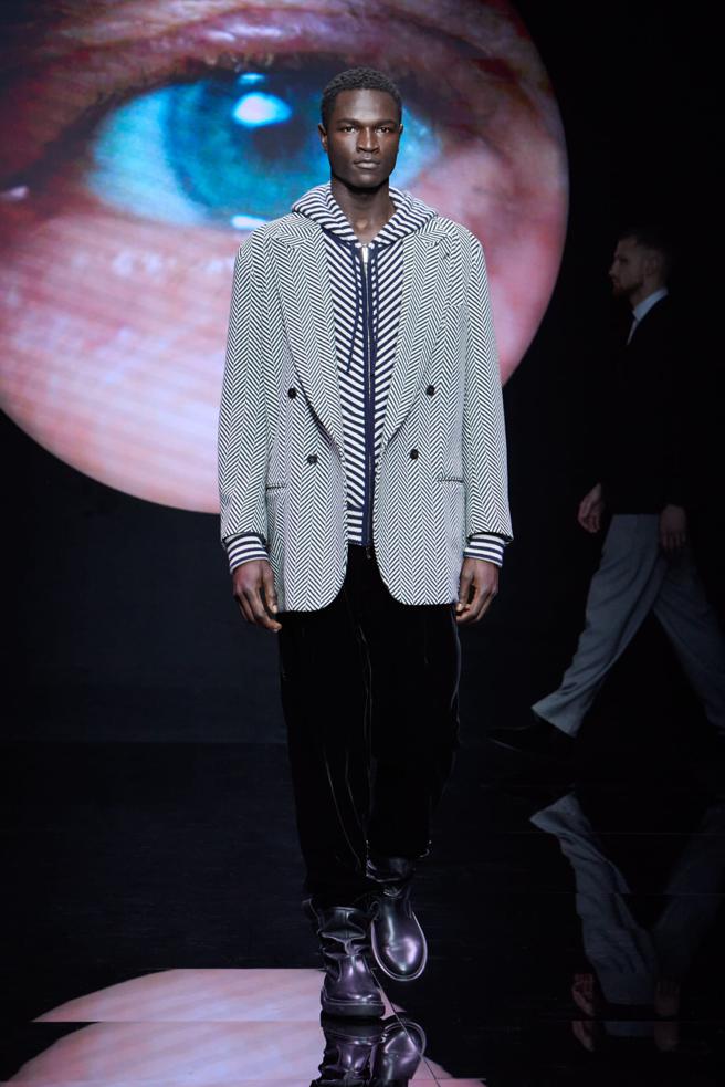 GIORGIO ARMANI 2024秋冬男装系列「The Look」。（GIORGIO ARMANI提供/林欣仪台北传真）00