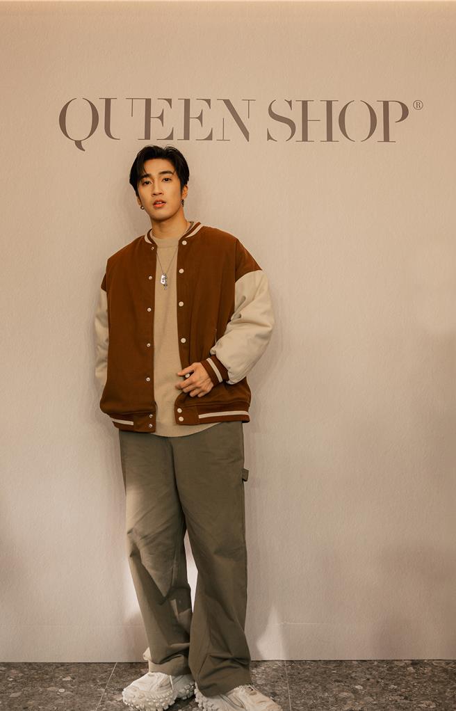 娄俊硕20日受邀出席品牌活动，担任一日店长。（品牌提供）