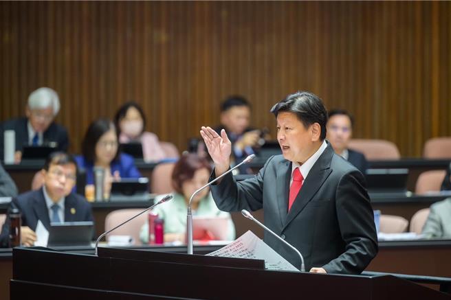 傅昆萁今晚发长文，呼吁国会改革，勿沦为口舌之争。（本报兹料照片）