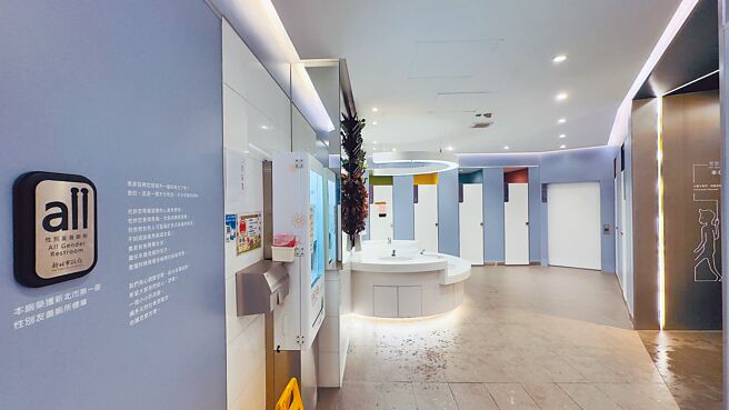 新北市的性別友善廁所目前僅有19區設置，總數共31座，但光板橋區的市府周邊就占了7座。（本報資料照片）