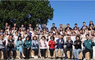 嘉义市集团结婚  47对新人喜晒幸福浪漫