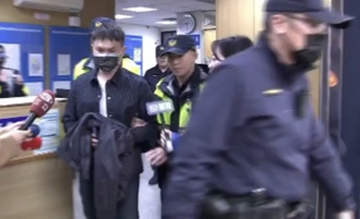 差评惹祸！Toyz挨揍头缝10多针 超哥5万元交保