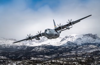 最耐操的大力士：洛马公司庆祝C-130首飞70周年 