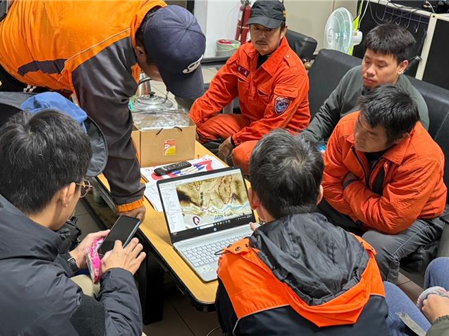 台湾百岳之一「卑南主山」今传山域事故，49岁男性山友严重呕吐、无法行走，台东县消防局获报出动1车4人前往救援。（本报资料照）