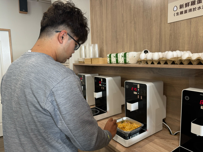 近日韩国「无人拉麵店」风潮吹进台湾。（示意图/本报系资料照）