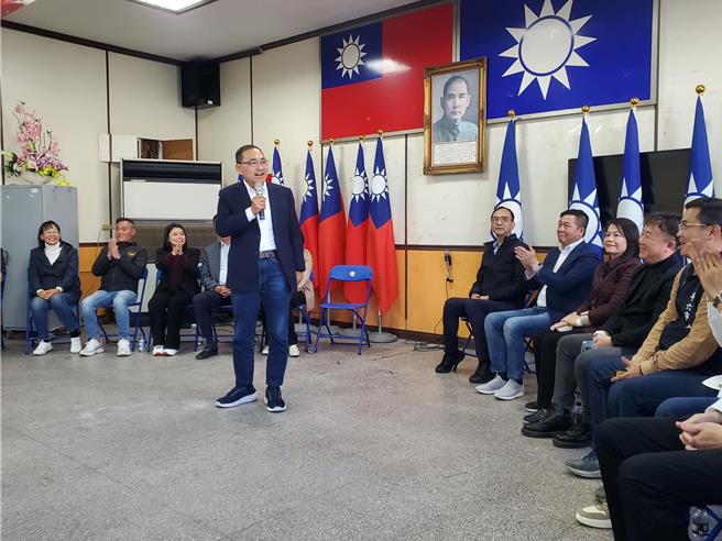 侯友宜（發言者）致詞表示，往前走最重要。（周麗蘭攝）