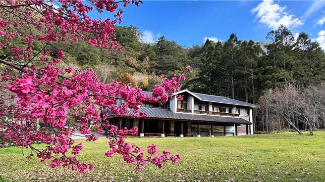 奥万大住宿仍採预约制，2天1夜套装行程，16人以上成团。（林保署南投分署提供／杨静茹南投传真）