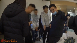 帶850萬現金交易泰達幣 大門突拉下慘遭拘禁毆打！警攻堅救人