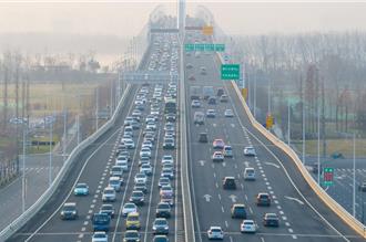 極端通勤引發「時間恐慌」 北上廣1400萬人陷「車廂牢籠」