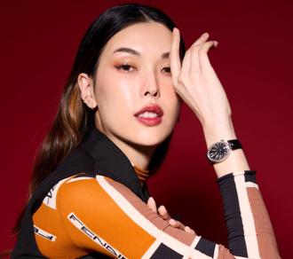 王思偉戴寶璣珠寶表 盡顯王后風範