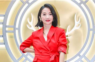 陶晶瑩痛哭揭代墊300萬薪資內幕  控「免費贈與股分」說法太瞎