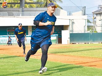 中職》兄弟開訓誓奪冠 新同學陳俊秀加入