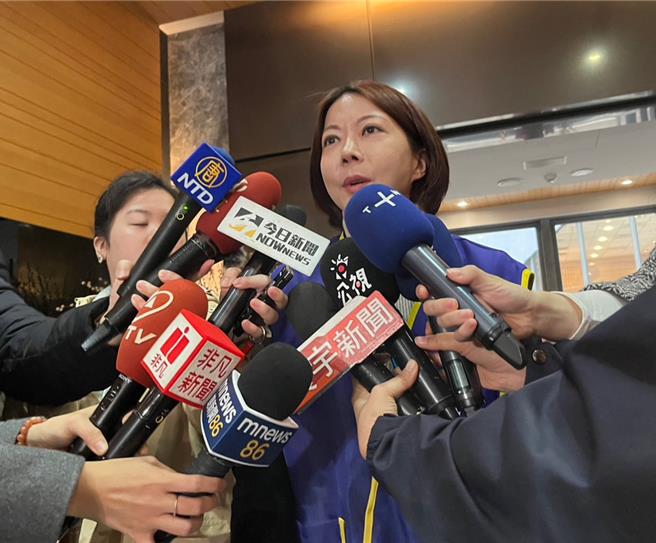 桃园市机师职业工会理事长李信燕表示，不排除将于春节期间罢工，美国、加拿大及欧洲等航班受影响机会最大。（陈梦茹摄）