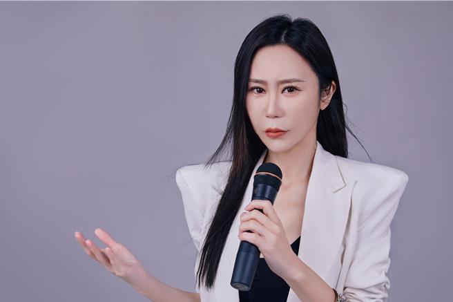 安晨妤日前遭指介入已婚名醫家庭，對此她正式提告正宮。（安晨妤提供）