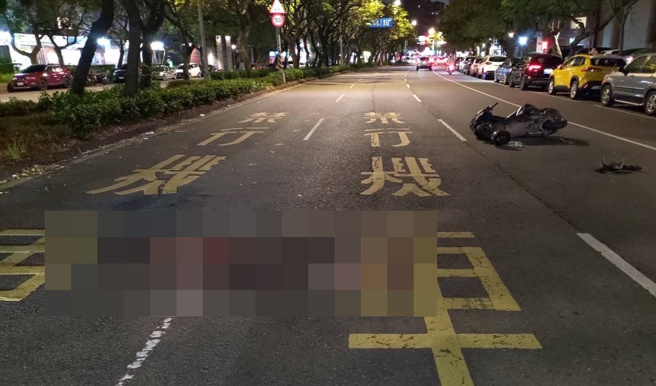 台北市士林區今（22）日晚間19時許發生一起車禍。（翻攝畫面）