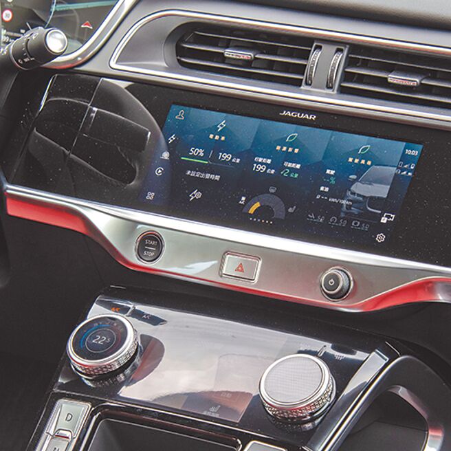 Pivi Pro系统支援无线Apple CarPlay。（陈大任摄）