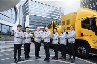 竹北清潔隊換新裝 主打科技銀灰、環保戰隊形象升級