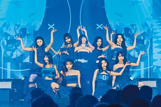 幻藍小熊韓籍成員爆哭