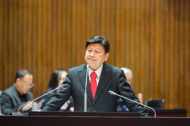 傅昆萁22日表态，支持国民党韩江配挑战立法院正副院长。（图取自傅昆萁脸书）