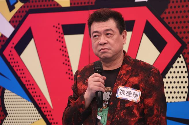 孙德荣爆当年带艺人的内幕。（中天综合台提供）