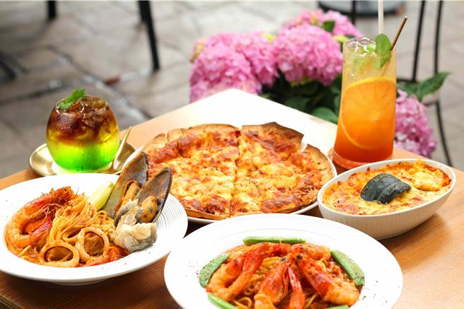 桃园忠贞新村文化园区内云式餐酒馆「瘾食圣堂」祭出春节优惠抢攻人潮，推出中西合璧创意美食挑战民眾味蕾。（开元食品提供／朱世凯台北传真）