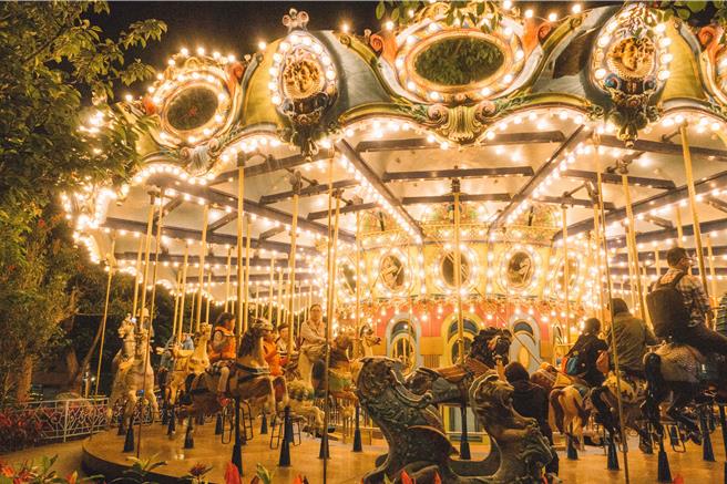 丽宝乐园渡假区抢攻商机，小年夜至大年初五期间祭出12岁以下只要199元，就能畅玩探索世界及全球唯一的「熊大的丽宝小镇」。（丽宝乐园渡假区提供）