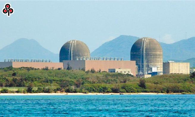 核安会表示，核一、二厂用过燃料池已近满贮，炉心燃料无法移出，核三厂用过燃料池空间仅可供约运转数年，因此核电厂延役均须面对用过燃料池贮存空间不足问题。（报系资料照）