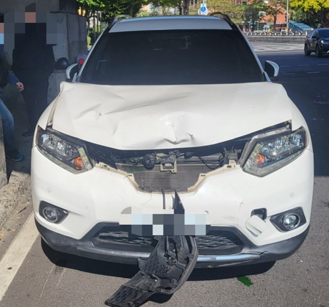 47歲連姓駕駛的小客車。（圖／警方提供）