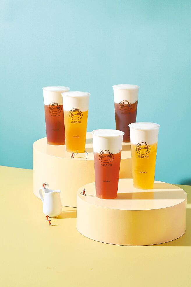 再睡5分鐘新春療癒活動，消費即有機會實現31天奶蓋系列飲品自由喝。（PressPlay提供）