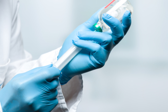 時論廣場》輕專業重政治  疫苗產業殺手（金傳春）