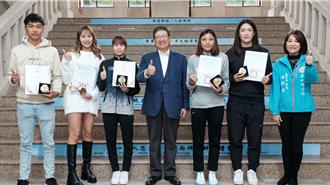 楊文科頒獎表揚全運會暨杭州亞運奪牌選手及教練