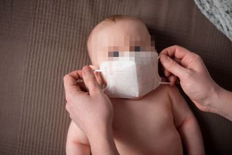 男嬰遭「強戴口罩」窒息亡 母慟：盼了9年很不容易才有