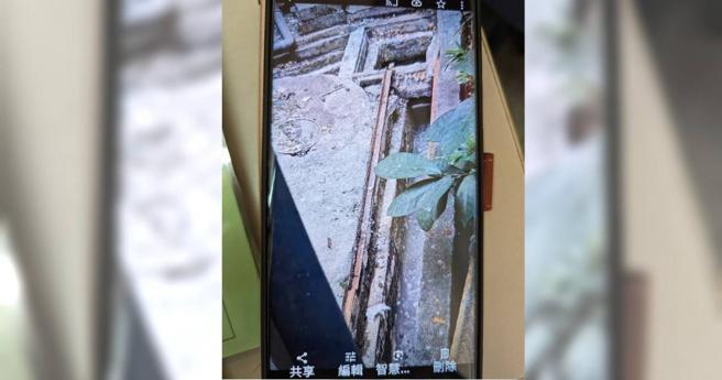 茉莉二手书店的水沟可以明显看出已无厚厚一层油污。（图／当事人提供）