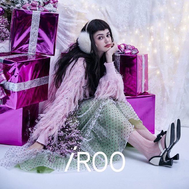 满足女性朋友过年走春需求，品牌推出喜气又时髦的服装，增添龙年自信光彩，让走春也能展现个人风格，【龙】光焕发。 (图／iROO提供)