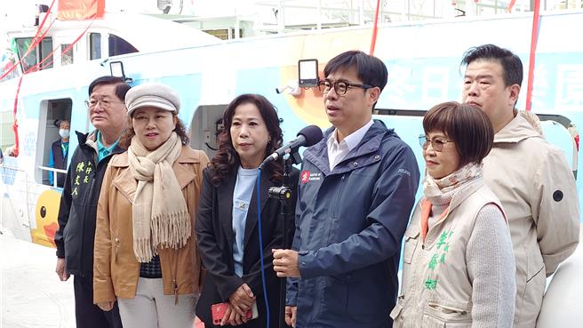 高雄市议会临时会在6天内10度流会，高雄市长陈其迈坦言施政难免有影响，希望能尽速取得共识。（任义宇摄）