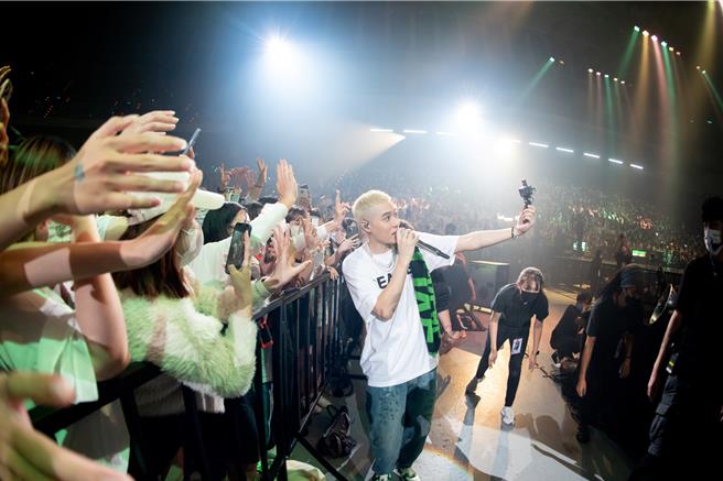 周汤豪「REALIVE」演唱会叫好叫座。（环球音乐提供）