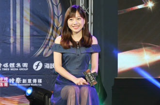 蔡尚桦曾站台「涉诈骗14亿」集团 深夜晒黑底文澄清：实属无奈