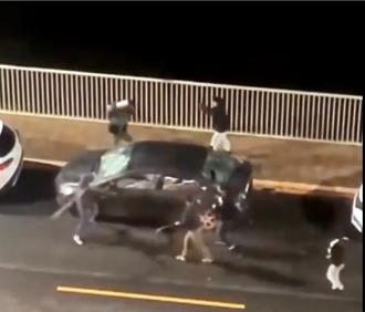 深夜8壯漢瘋狂砸車  基隆警方鎖定嫌犯加強緝拿